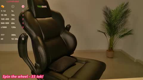 Snapshot of sexberry_ chatting on 20, 10, 2025 Melissa online show from 20, 10, 2025