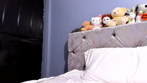 HEY GUYS KEVIAM I    MY NEW  TWITTER IS anitalautter26 imstagran  anitalautter26 officialOFanitalautter online show from 18, 1, 2025