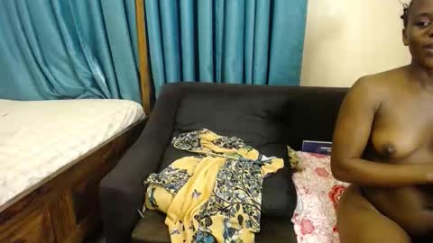 Snapshot of sexie_desire chatting on 2, 2, 2026 Mari online show from 2, 2, 2026