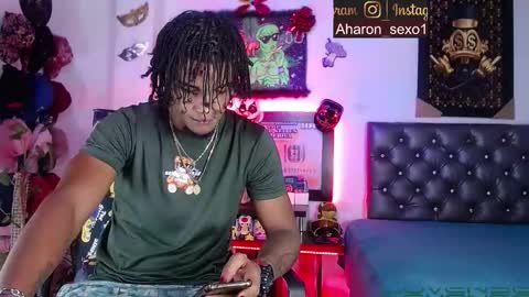 Snapshot of sexo_aharon chatting on 4, 2, 2026 Aharon ravelo online show from 4, 2, 2026