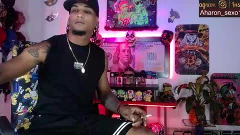 Snapshot of sexo_aharon chatting on 9, 2, 2026 Aharon ravelo online show from 9, 2, 2026