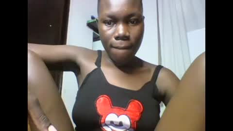 Snapshot of sexqueen02 chatting on 30, 1, 2025 sexqueen02 online show from 30, 1, 2025