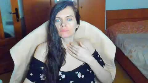 Snapshot of sexqueen1111 chatting on 9, 11, 2025 sexqueen1111 online show from 9, 11, 2025