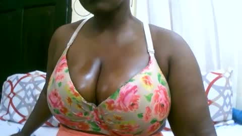 sexxi_ebony online show from 3, 10, 2025