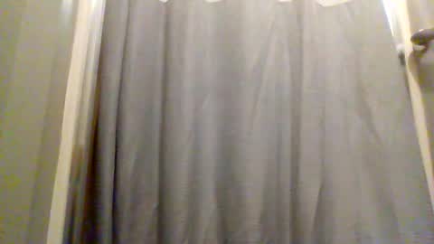 Snapshot of sexxileeah42o chatting on 10, 3, 2026 Leeah CloudZzz online show from 10, 3, 2026