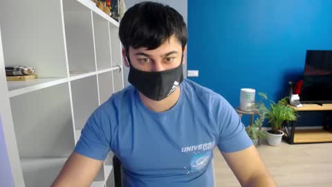 Tommy online show from 2, 2, 2025