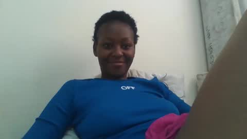 Snapshot of sexxy_bum23 chatting on 9, 10, 2025 sexxy bum online show from 9, 10, 2025