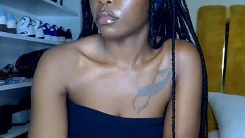Snapshot of sexxy_goddes chatting on 16, 7, 2026 skylar online show from 16, 7, 2026