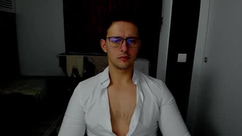 Sexxymuscles4U online show from 25, 11, 2025