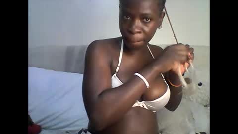 Snapshot of sexy_annbel chatting on 19, 4, 2026 Ann online show from 19, 4, 2026