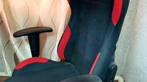 Jessica  Face only in pvt or in snapchat Dont ask more.... online show from 15, 2, 2026