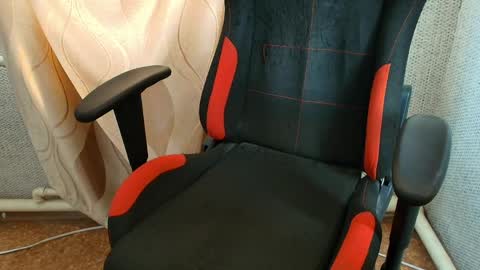 Snapshot of sexy_as_fuck_ chatting on 28, 4, 2026 Jessica Face only in pvt or in snapchat Dont ask more.... online show from 28, 4, 2026