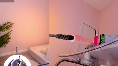 Lina online show from 25, 4, 2026