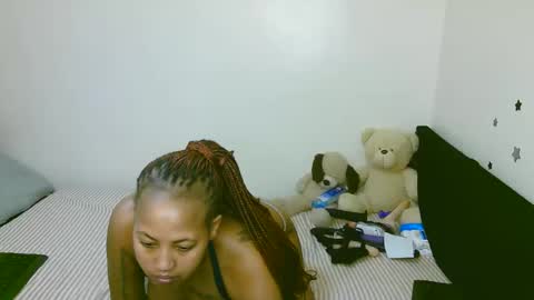 Snapshot of sexy_bluegirl chatting on 31, 1, 2026 sexy_bluegirl online show from 31, 1, 2026