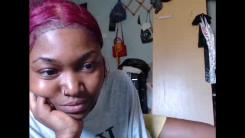 Snapshot of sexy_bluey247 chatting on 13, 11, 2025 sexy_bluey247 online show from 13, 11, 2025