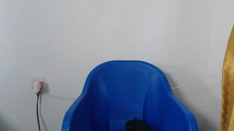 sexy_bluey247 online show from 20, 4, 2026
