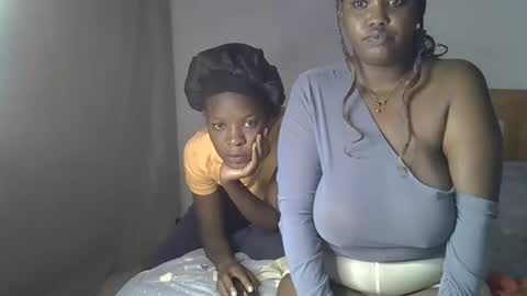 sexy_cammie10 online show from 1, 3, 2026