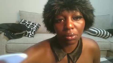 Snapshot of sexy_candia chatting on 28, 3, 2026 Stacy online show from 28, 3, 2026