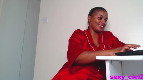 Snapshot of sexy_cici2 chatting on 27, 2, 2025 foxxy sweets online show from 27, 2, 2025