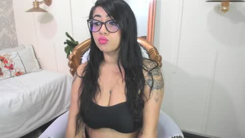 Snapshot of sexy_cristall chatting on 3, 12, 2024 C R I S T A L online show from 3, 12, 2024