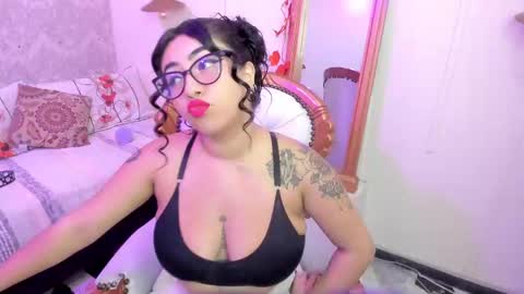 Snapshot of sexy_cristall chatting on 10, 2, 2025 C R I S T A L online show from 10, 2, 2025