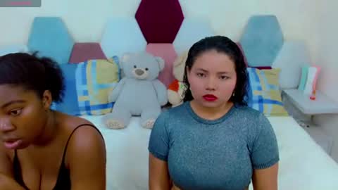 Snapshot of sexy_duo_girl chatting on 12, 6, 2026 sexy_duo_girl online show from 12, 6, 2026
