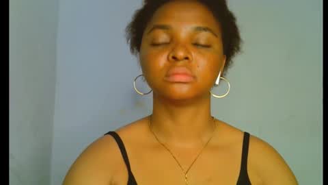 Snapshot of sexy_ebonygirl_ chatting on 21, 9, 2025 Clara online show from 21, 9, 2025