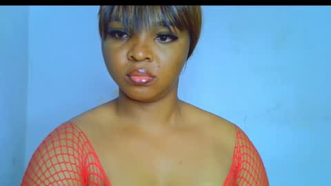 Snapshot of sexy_ebonygirl_ chatting on 7, 10, 2025 Clara online show from 7, 10, 2025