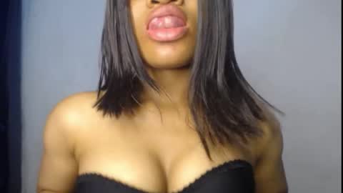 Snapshot of sexy_goddess_pet chatting on 8, 5, 2026 Ella online show from 8, 5, 2026