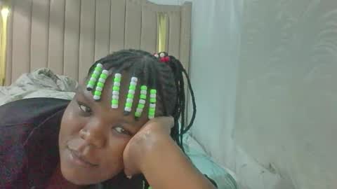 Snapshot of sexy_hottiee chatting on 2, 6, 2026 Sexy hottiee online show from 2, 6, 2026