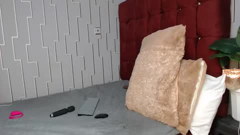 Snapshot of sexy_larisa chatting on 7, 2, 2025 larisa online show from 7, 2, 2025