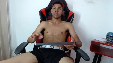 sexy_latin_cum online show from 15, 10, 2025