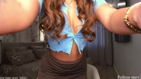 Snapshot of sexy_leksy chatting on 9, 5, 2026 sexy_leksy online show from 9, 5, 2026