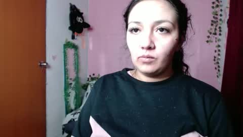 Snapshot of sexy_lolas chatting on 21, 2, 2025 sexy lolas online show from 21, 2, 2025