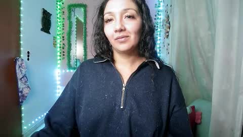 Snapshot of sexy_lolas chatting on 23, 10, 2025 sexy lolas online show from 23, 10, 2025