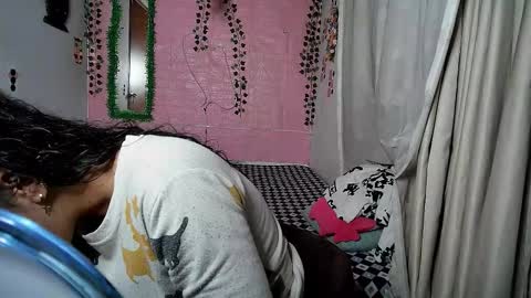 Snapshot of sexy_lolas chatting on 28, 10, 2025 sexy lolas online show from 28, 10, 2025