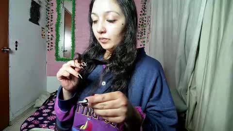 Snapshot of sexy_lolas chatting on 21, 11, 2025 sexy lolas online show from 21, 11, 2025