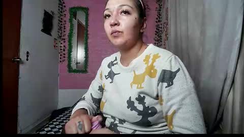 Snapshot of sexy_lolas chatting on 1, 2, 2026 sexy lolas online show from 1, 2, 2026