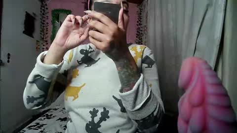 Snapshot of sexy_lolas chatting on 5, 2, 2026 sexy lolas online show from 5, 2, 2026