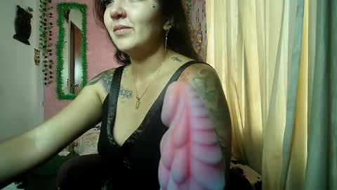 Snapshot of sexy_lolas chatting on 1, 3, 2026 sexy lolas online show from 1, 3, 2026