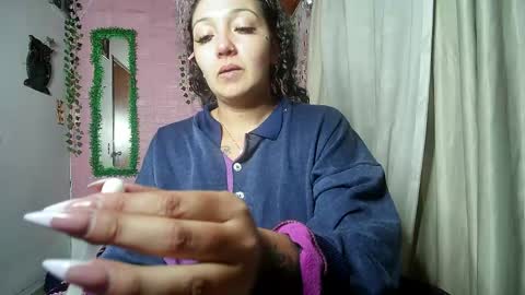 Snapshot of sexy_lolas chatting on 7, 6, 2026 sexy lolas online show from 7, 6, 2026