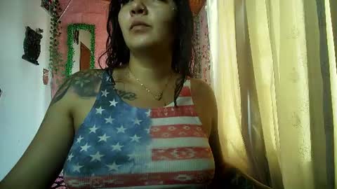 Snapshot of sexy_lolas chatting on 18, 7, 2026 sexy lolas online show from 18, 7, 2026