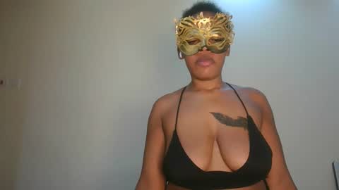 Snapshot of sexy_lyna chatting on 4, 6, 2026 sexy_lyna online show from 4, 6, 2026