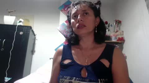 Snapshot of sexy_mary_69 chatting on 10, 10, 2025 Mary online show from 10, 10, 2025