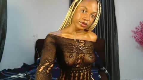 Snapshot of sexy_maureen chatting on 8, 5, 2026 maggi online show from 8, 5, 2026
