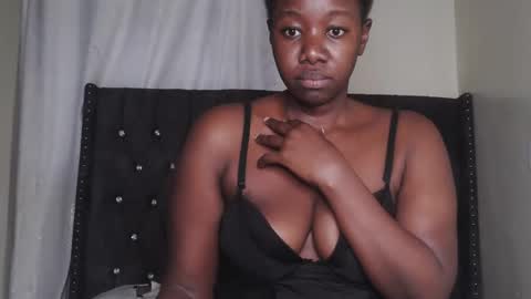 Snapshot of sexy_melanin11 chatting on 22, 9, 2025 sexy_melanin11 online show from 22, 9, 2025