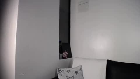 sexy_mia6 online show from 16, 4, 2026