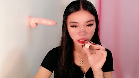 mika online show from 28, 2, 2025