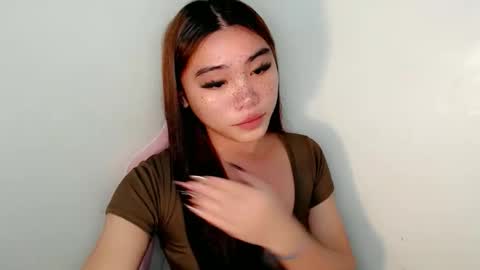 Snapshot of sexy_mikaxoxo chatting on 5, 12, 2025 mika online show from 5, 12, 2025