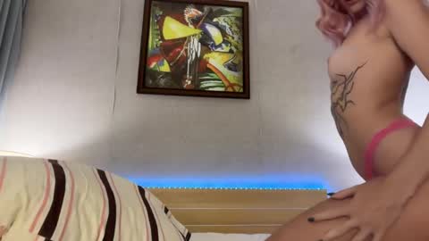 Ellie Mia online show from 17, 4, 2026